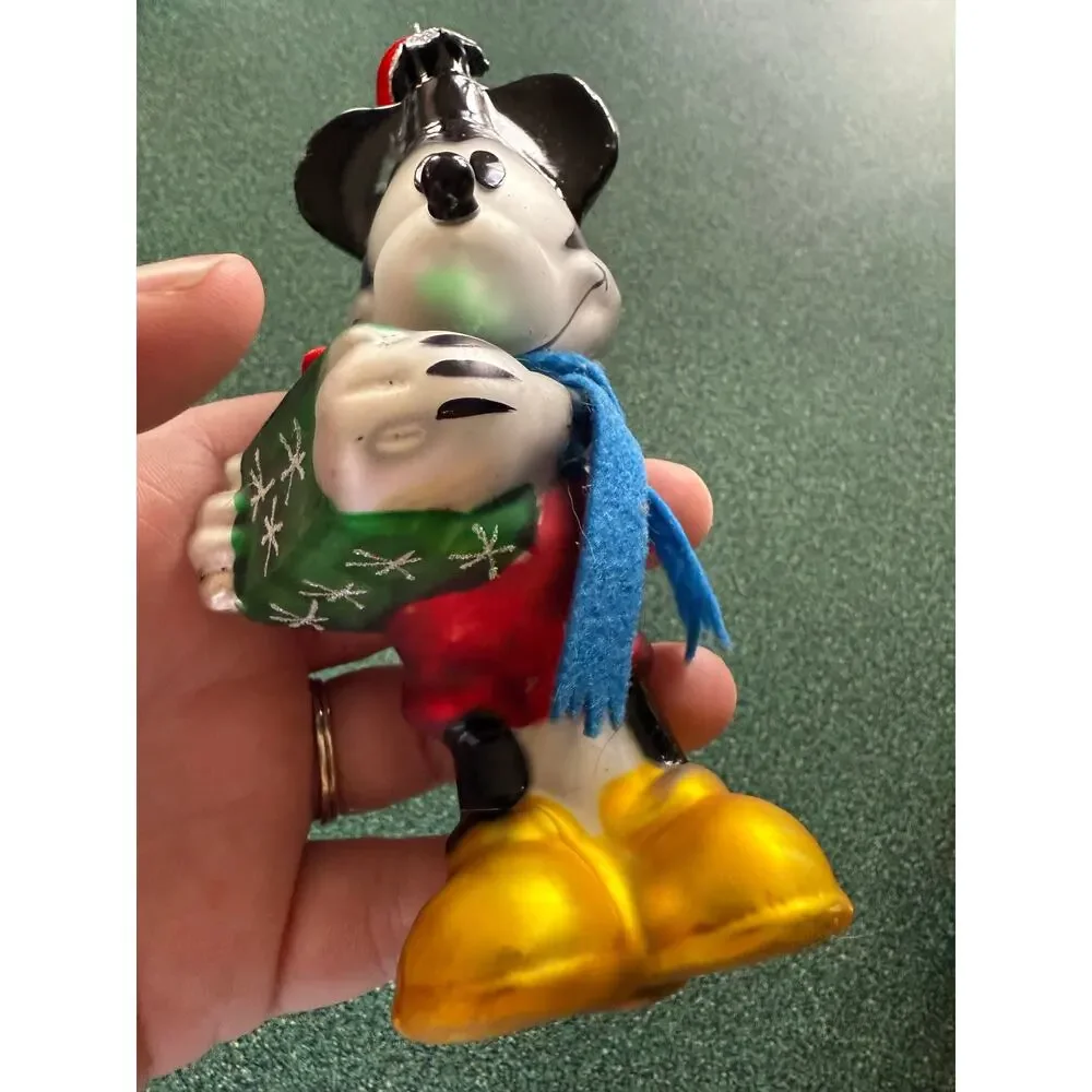 Disney Mickey Mouse holding a gift glass blown ornament‎ Christmas